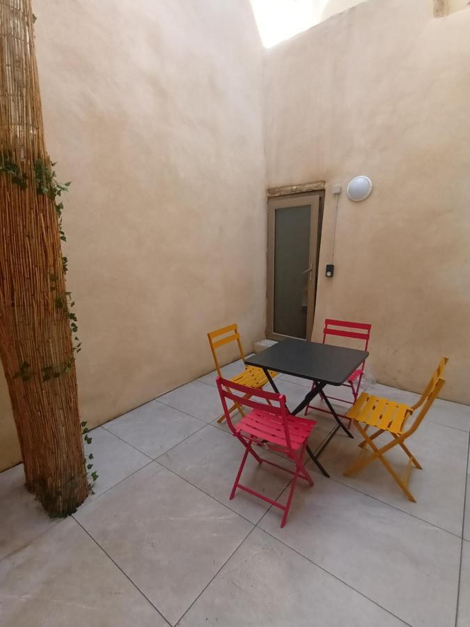 Ferienwohnung Chez David - T2 Neuf Dans Centre Historique Brioude Exterior foto